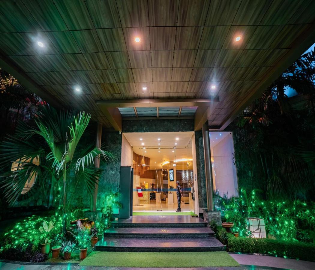 Barsana Hotel & Resort Siliguri Exterior photo