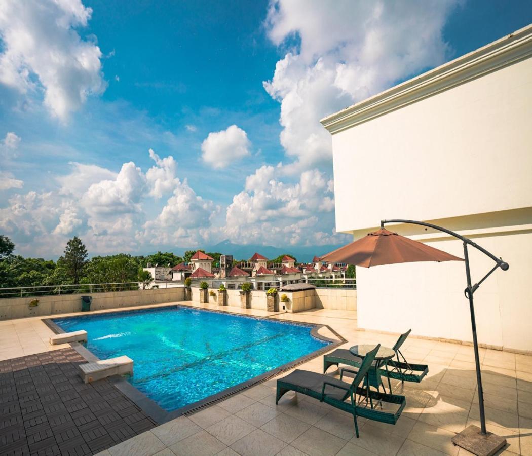 Barsana Hotel & Resort Siliguri Exterior photo