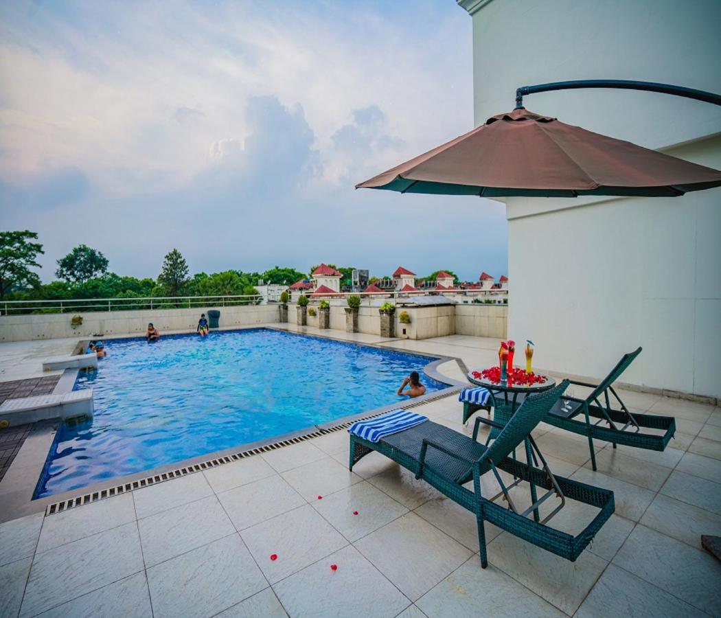Barsana Hotel & Resort Siliguri Exterior photo