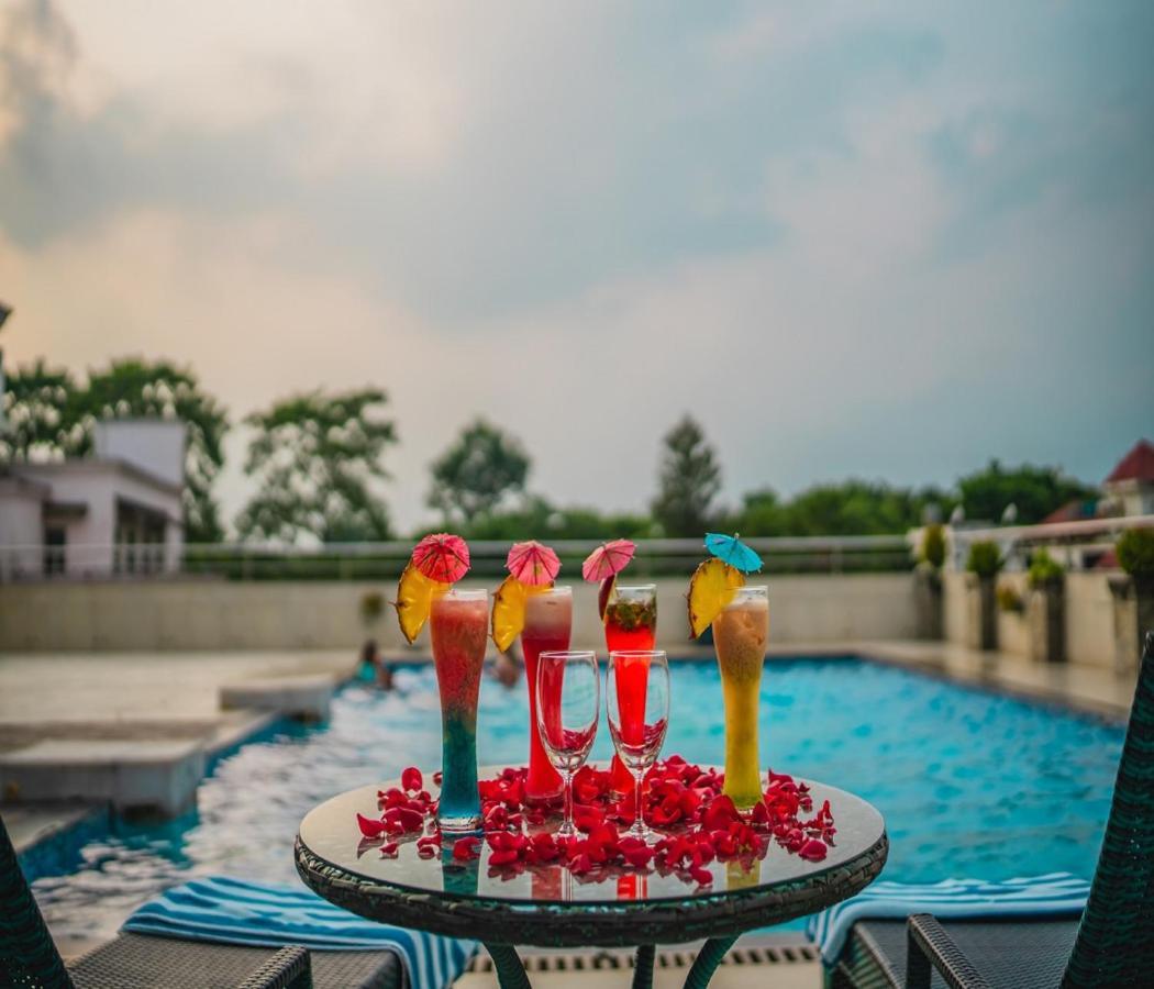 Barsana Hotel & Resort Siliguri Exterior photo